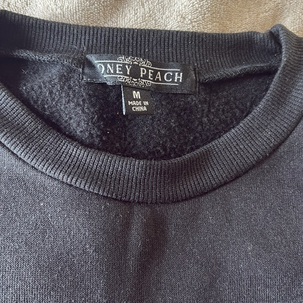 Sweatshirt - Picture 2 of 5